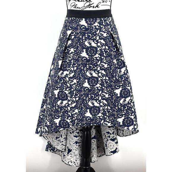 SACHIN & BABI Dresses & Skirts - Sachin + Babi High Low Skirt Size 10 Navy Ivory Floral Print Pleated Pockets